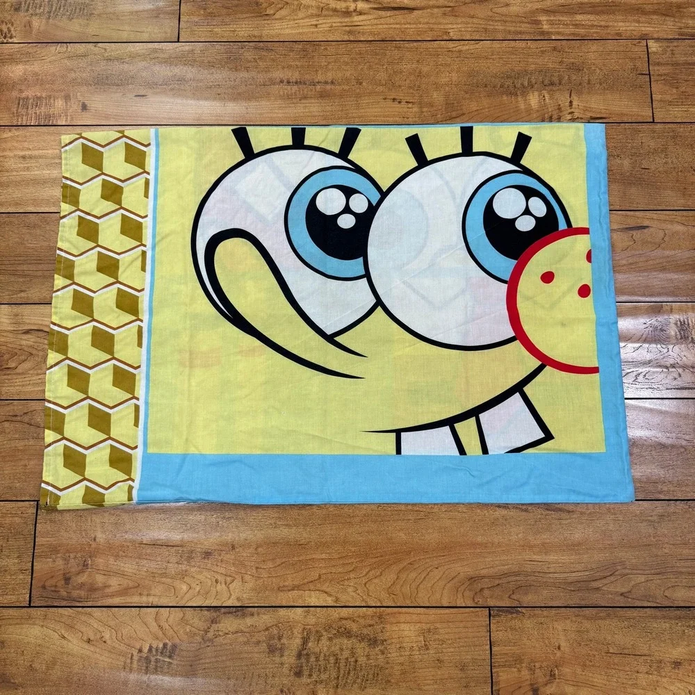 Nickelodeon SpongeBob SquarePants Reversible Quilted Comforter & Pillowcase Set